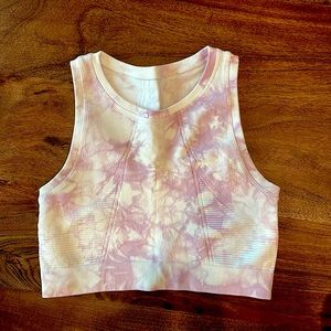 Aerie athletic crop